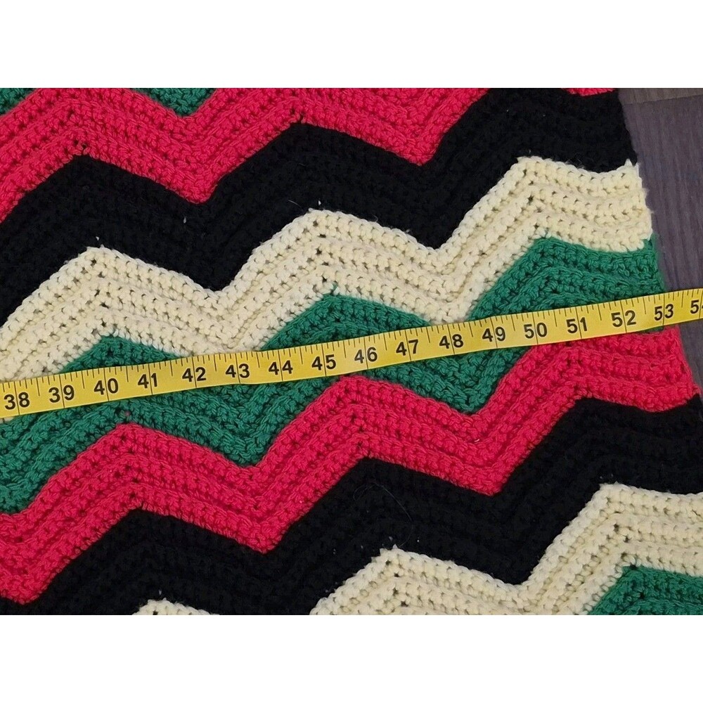 Handmade VTG Grandma's Colorful Afghan Chevron Blanket Crochet 67x53 Roseanne - Picture 5 of 5